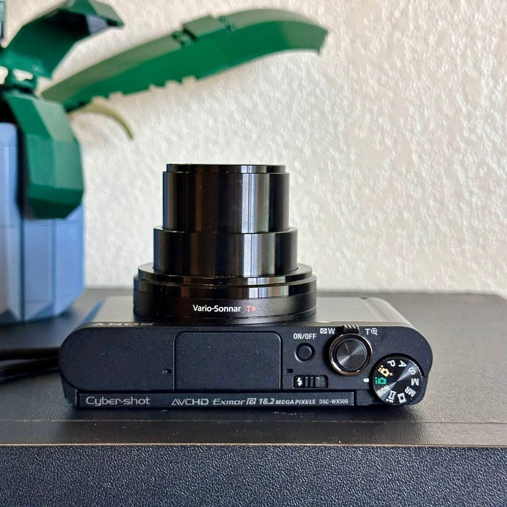 🍇 🎀 Sony Cyber-shot DSC-WX500 Digital Camera (Black) - Compact 18.2MP with 30X Optical Zoom 📷