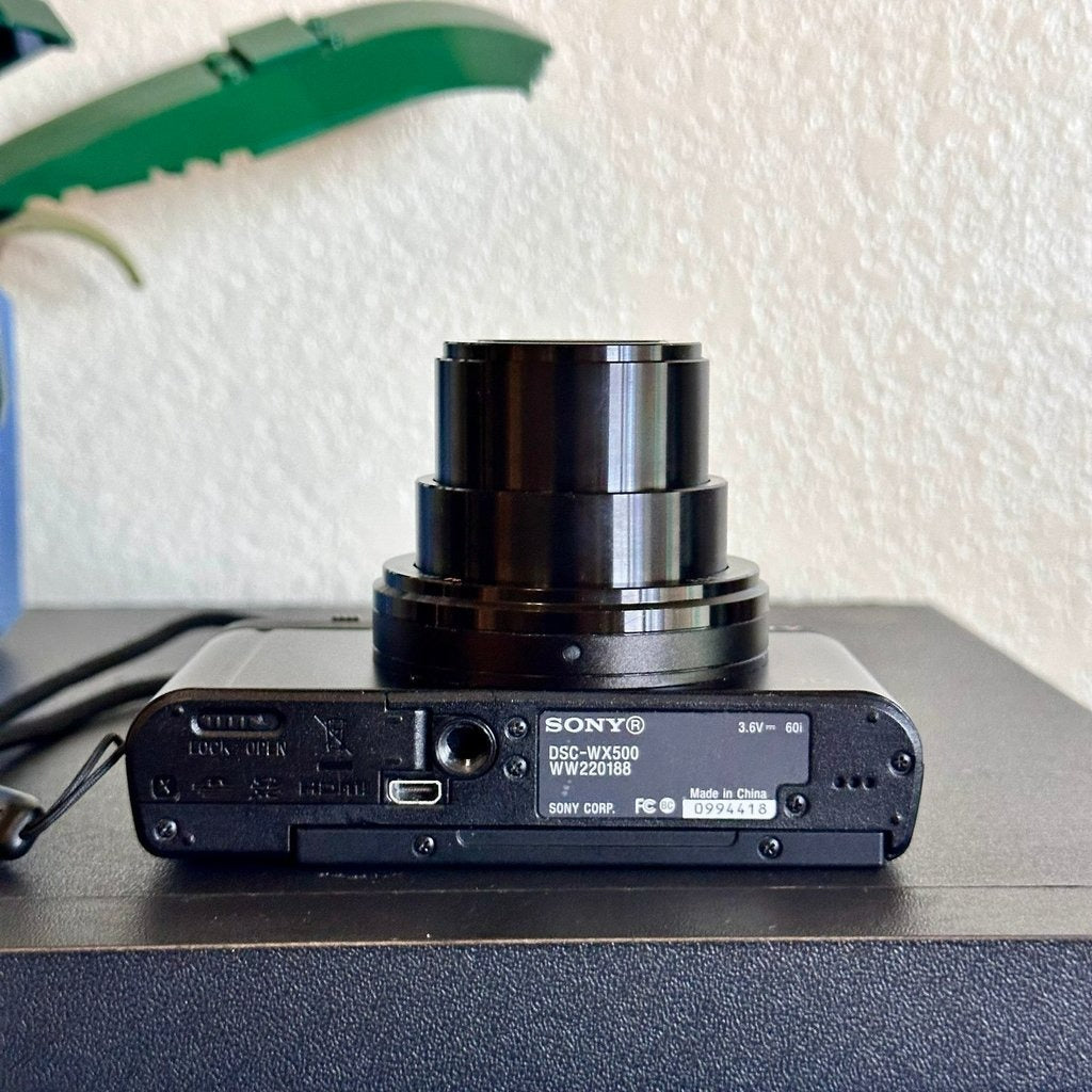 🍇 🎀 Sony Cyber-shot DSC-WX500 Digital Camera (Black) - Compact 18.2MP with 30X Optical Zoom 📷