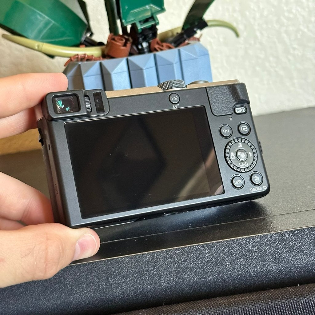 Used Panasonic Lumix DMC-ZS50 Digital Camera (Silver) | 12.1MP 📸✨