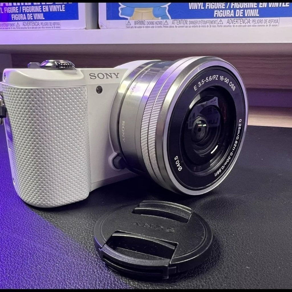 🍇 ₊˚💜 Sony Alpha a5000 Mirrorless Digital Camera (White) with 16-50mm Lens 🍥 🎀📷