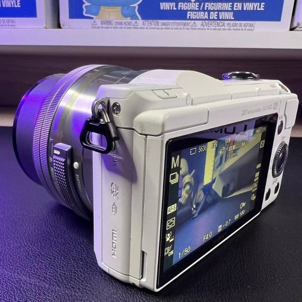 🍇 ₊˚💜 Sony Alpha a5000 Mirrorless Digital Camera (White) with 16-50mm Lens 🍥 🎀📷