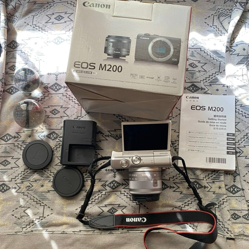 🍇 ₊˚💜 Canon EOS M200 24.1MP Mirrorless Camera with 4K Video 🍥 🎀📷