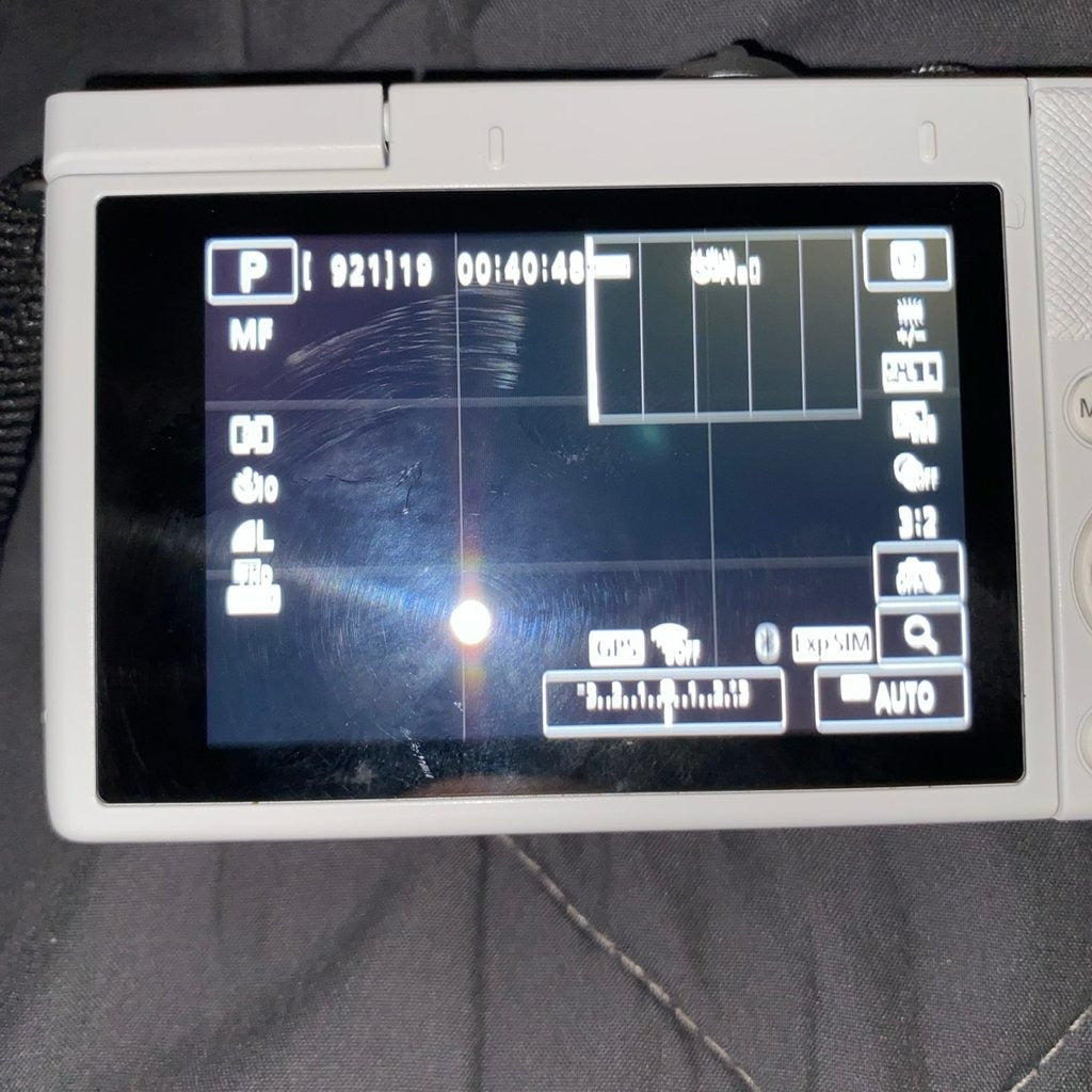 🍇 ₊˚💜 Canon EOS M200 24.1MP Mirrorless Camera with 4K Video 🍥 🎀📷