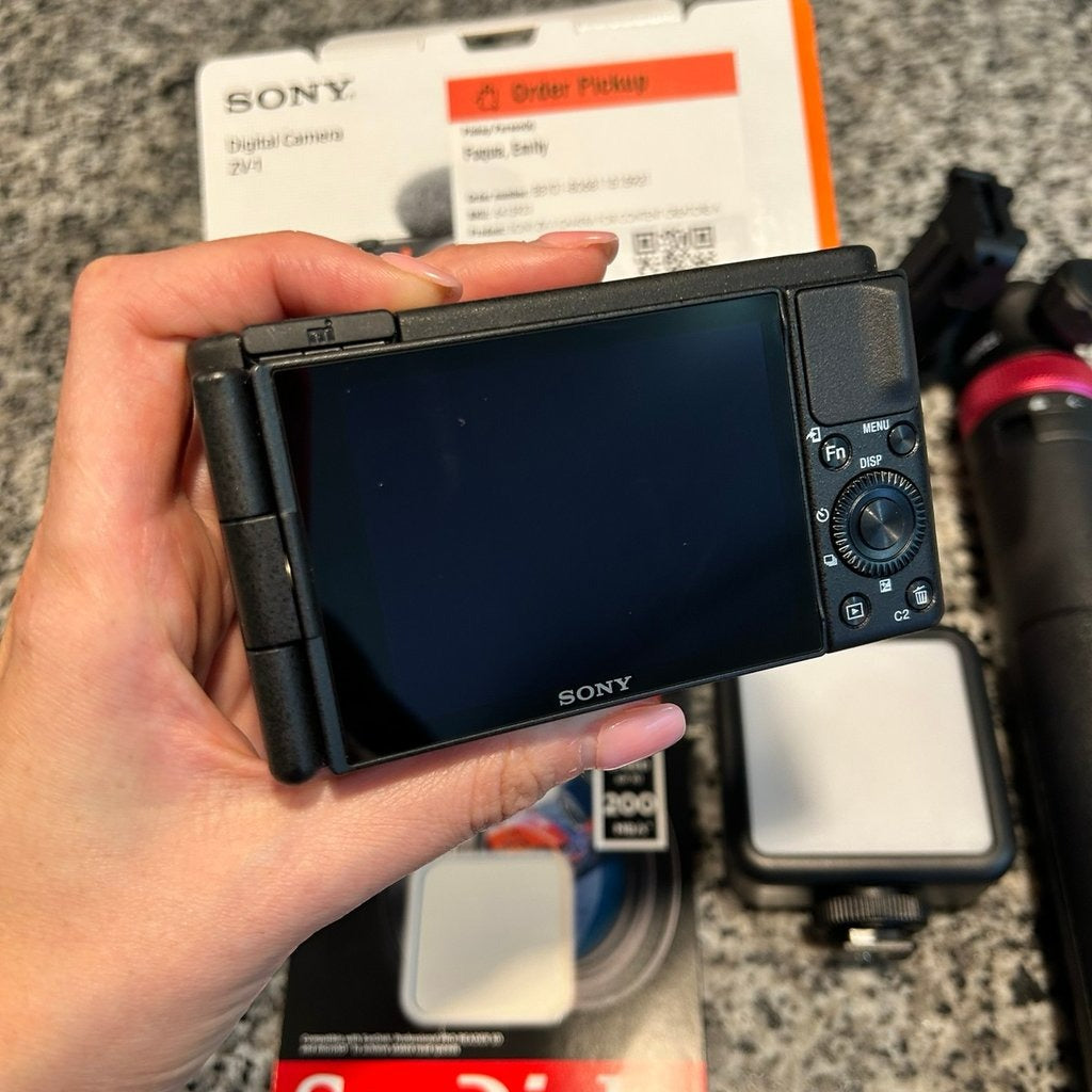 Used 🍇 ₊˚💜 Sony ZV-1 Digital Camera (Black)