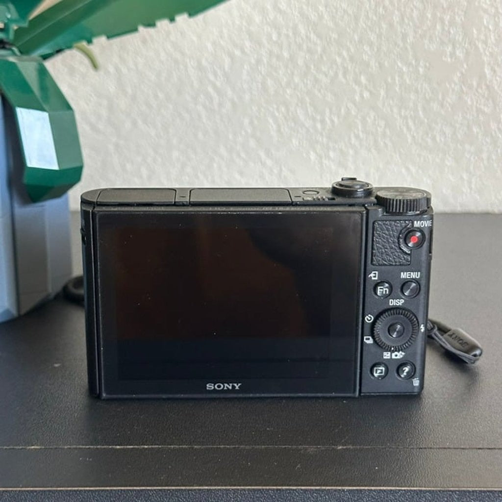 Used Sony Cyber-shot DSC-HX80 | 18.2MP - Black 📸✨
