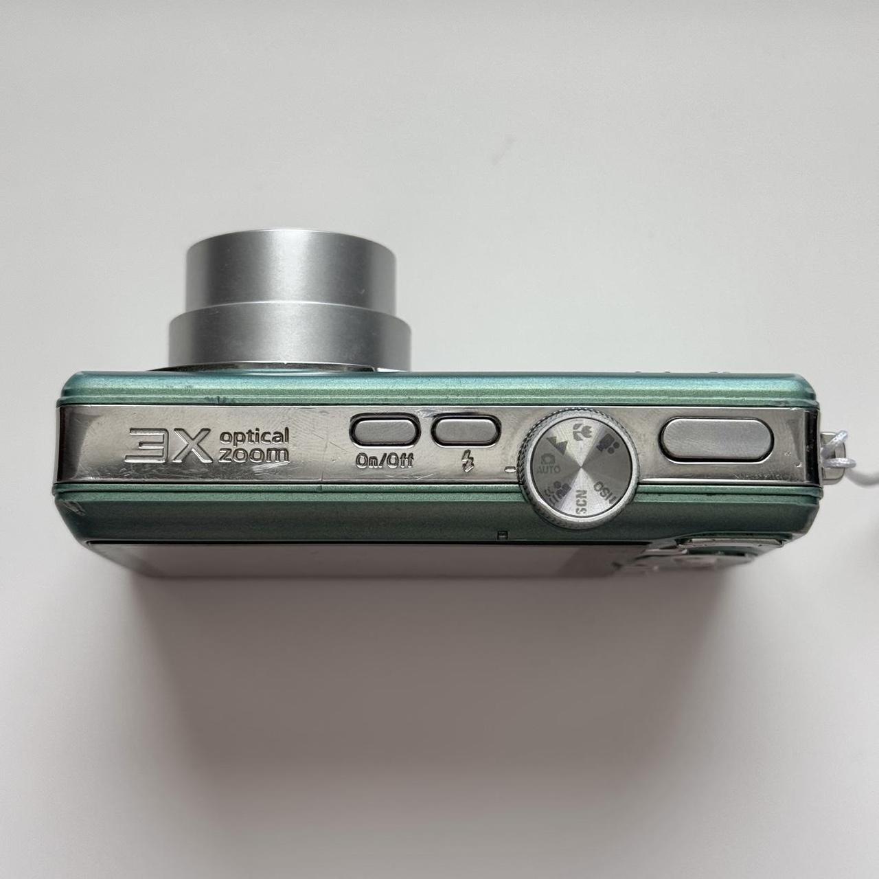 Used Kodak EasyShare M320 Digital Camera